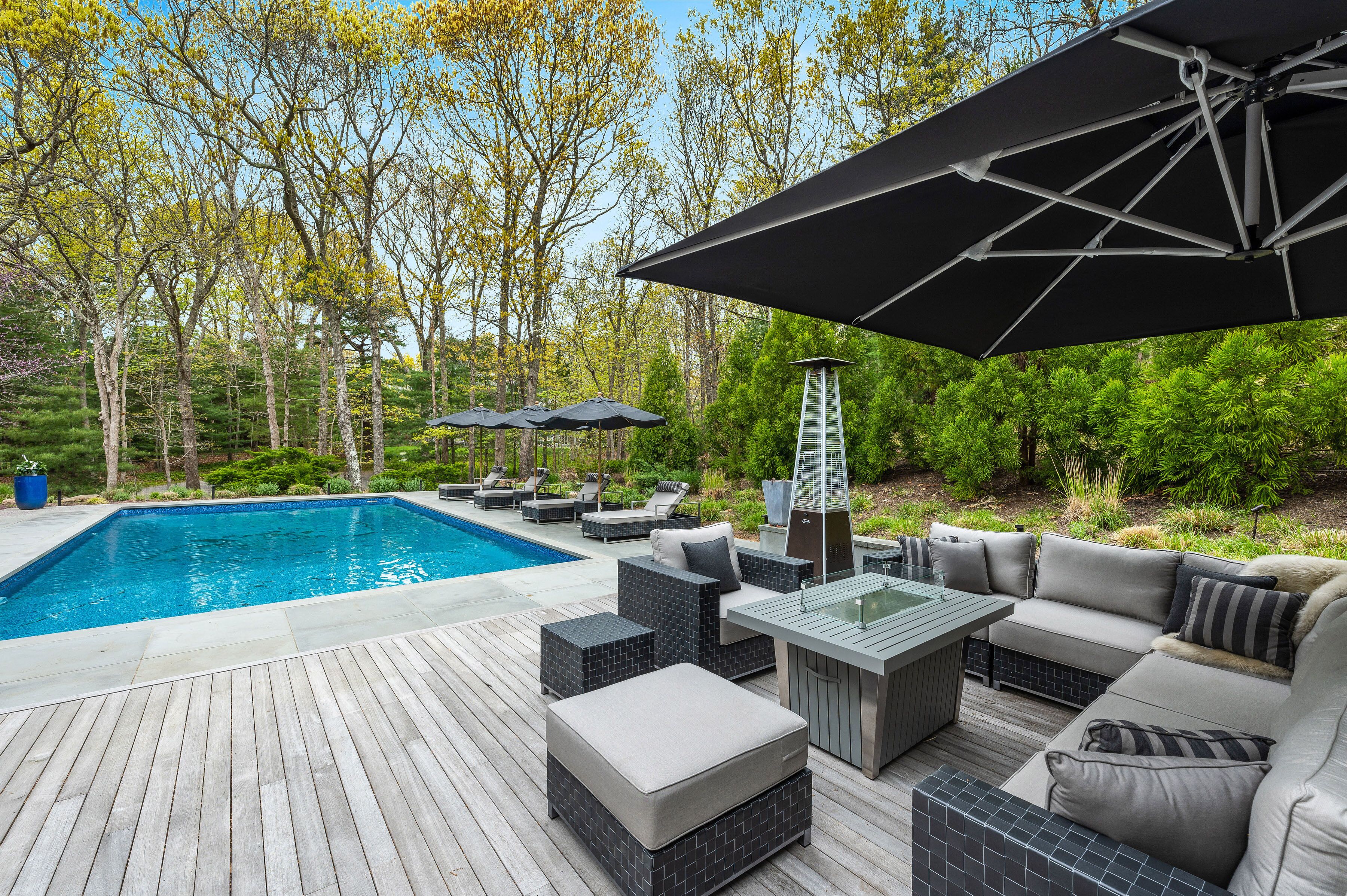 Ulkouima-allas, lämmitetty uima-allas