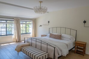 2 bedrooms, iron/ironing board, travel crib, WiFi