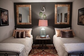 3 chambres, bureau, fer et planche à repasser, Wi-Fi gratuit