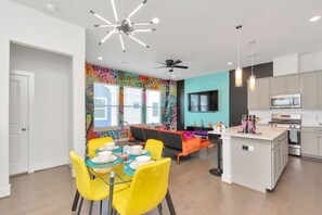 Dining - Vibrant Twnhome near Med. Ctr | Dwntwn w/ Garage (Houston)