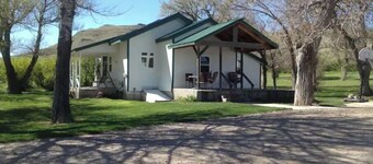 Working Cattle Ranch, Between Yellowstone and Glacier!