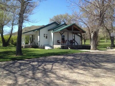 Working Cattle Ranch, Between Yellowstone and Glacier!