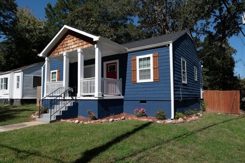 Charming Bungalow-style Home 5 Miles from Downtown, Private Porch & Backyard!