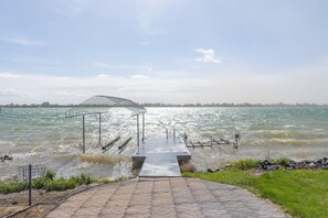 Property grounds - Lakeside home w/dock, gamerooms, fenced yard (Moses Lake)