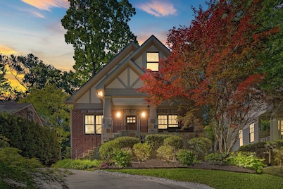 3 Homes in 1 - Huge Estate near Atlanta — Sleeps 16