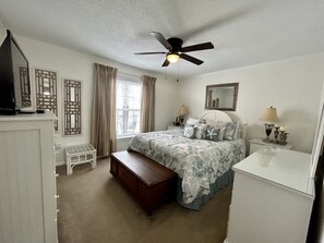 2 bedrooms, iron/ironing board, free WiFi, wheelchair access