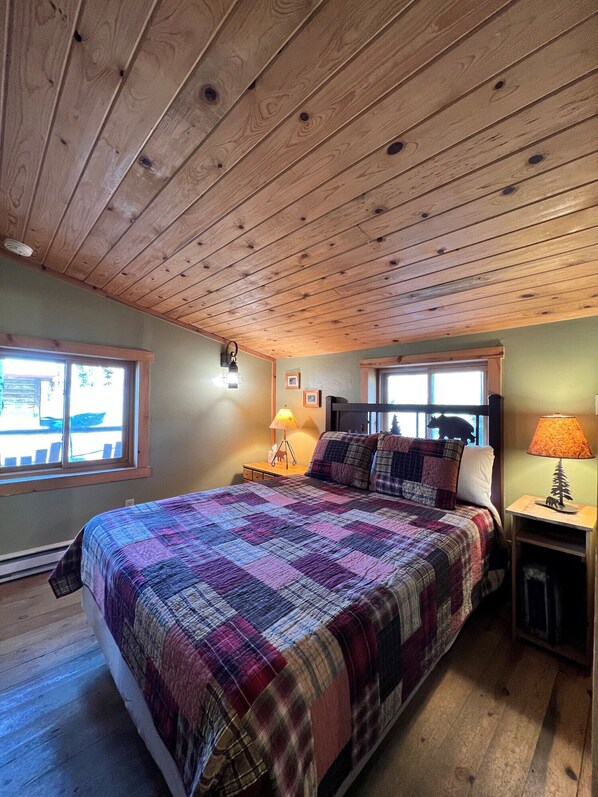 2 bedrooms, bed sheets