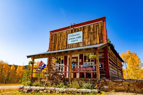 Moose Cabin - Cozy rustic cabin near Steamboat Lake