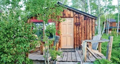 Bakers Cabin - A Cozy Rustic One-Room Cabin