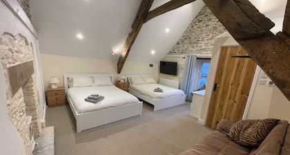 Tynewydd Farmhouse