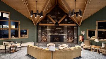 Smart TV, fireplace, table tennis