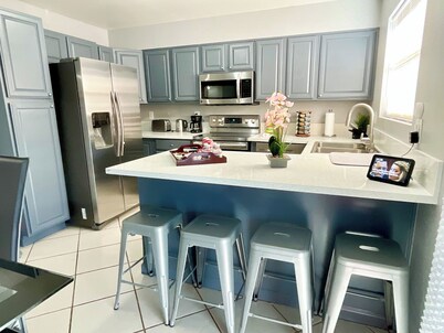 Las Vegas Retreat · Modern 3BR Oasis · 10 Min to Strip · Pet-Friendly & Licensed