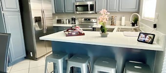 Las Vegas Retreat · Modern 3BR Oasis · 10 Min to Strip · Pet-Friendly & Licensed