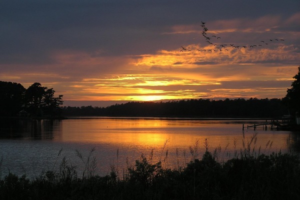 Nature speaks in inviting tones here....