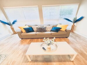 Smart TV, fireplace, offices - Uptown Traveling Dreams Studio w/Gym & Rooftop Pool! (Charlotte)