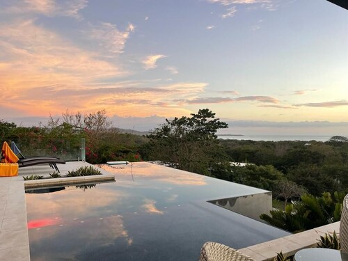 4BR Ocean-View Villa, Private Pool, Gated 1.5-Acre Estate
