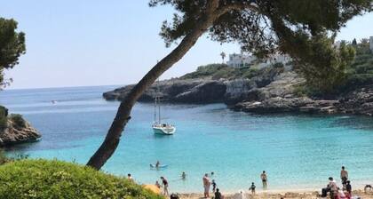 Exclusive 4 bedroom Spanish Villa just steps away from the sea