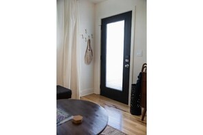 Interior - The Crystal | Lovely, Comfy, & Super Walkable (Nashville)