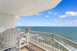 Property grounds - Garden City Beach Oceanfront Condo 1202 | Rising Tides Properties Rental (Murrells Inlet)