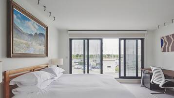 6 Schlafzimmer, Bügeleisen/Bügelbrett, WLAN