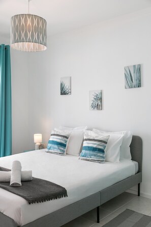 1 غرفة نوم وخدمة الإنترنت وملاءات أسرّة