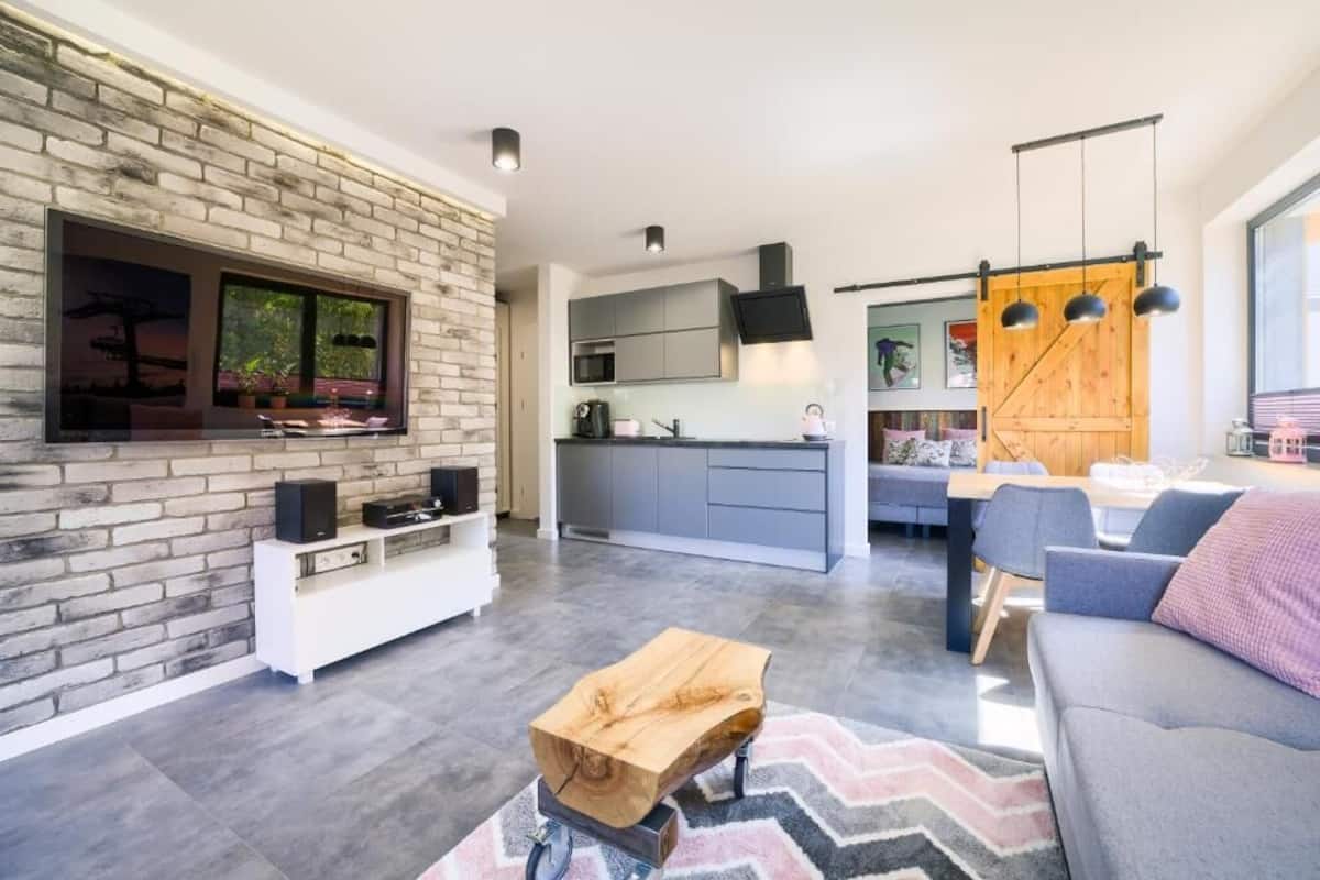 Deluxe Apartment | Living room