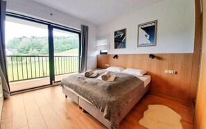 Apartamento standard | Individualmente mobiliados, espaço de trabalho para notebook