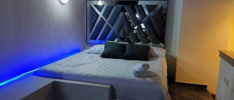 1 bedroom, iron/ironing board, WiFi, bed sheets
