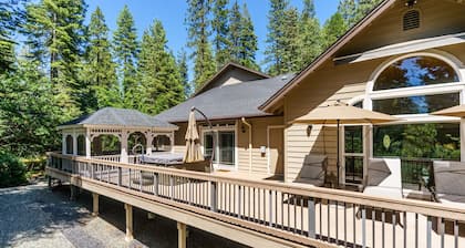 Luxury Home In Arnold With Tons of Privacy & Space