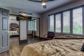 5 chambres, décoration personnalisée, ameublement personnalisé, bureau