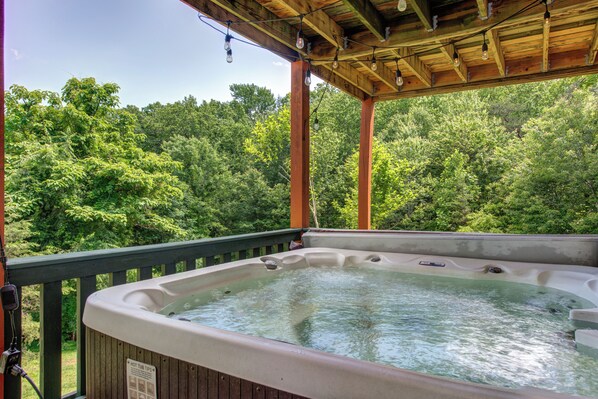Cabin, Multiple Beds, Hot Tub | Outdoor spa tub
