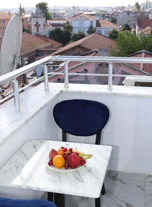 Comfort Studio Suite | Living area - Laos Otel & Apartment (Istanbul)