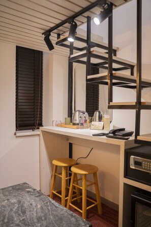 Superior Double Room | Egyptian cotton sheets, premium bedding, Select Comfort beds, minibar - Rafinn Hotel (Istanbul)