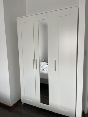 3 bedrooms, desk, iron/ironing board, free WiFi - Cadre Idéal Pour un Moment Inoubliable (Étampes)