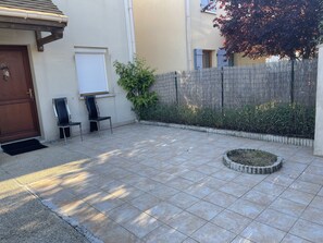 Terrace/patio - Cadre Idéal Pour un Moment Inoubliable (Étampes)