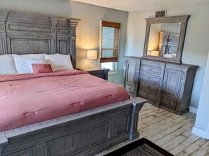 4 camere, ferro/asse da stiro, culla da viaggio, Wi-Fi gratuito