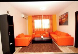 TV, DVD player