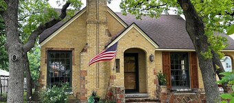 The Compass Loft Studio near TSU with EV Charger