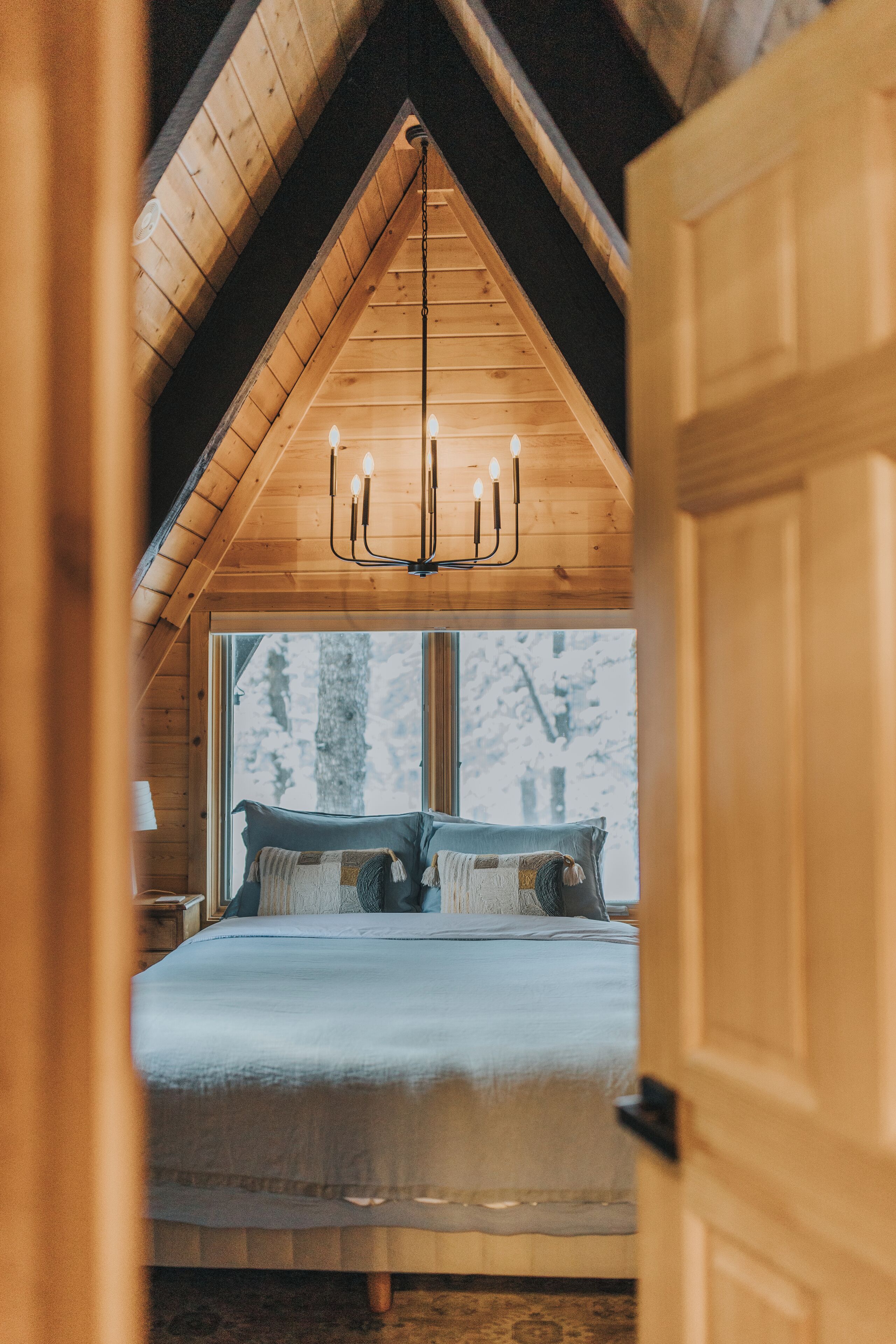 3 soveværelser, skrivebord, strygejern/strygebræt, weekendseng