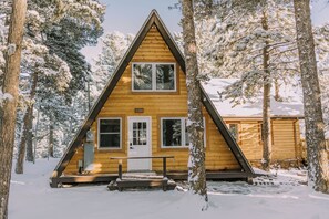 Exterior - Secluded Mountain Cabin - Large Deck, Hot Tub, & BBQ, by Forest & Peak Retreats (Divide)