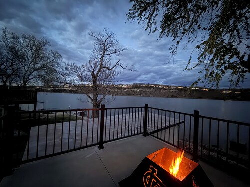 Pet and Family-Friendly Lakefront Home