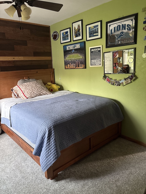 3 bedrooms, iron/ironing board, free WiFi, bed sheets