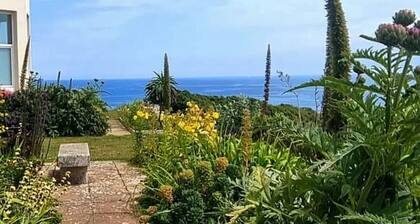 Journeys End with surrounding Sea views