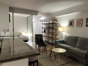 Living area - Lovely 1-bedroom with work space (501) (Barranco)