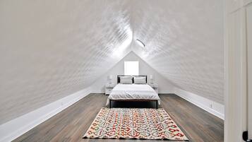 4 bedrooms, travel cot, free WiFi, bed sheets