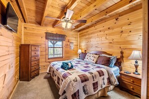 4 bedrooms, iron/ironing board, travel cot, free WiFi