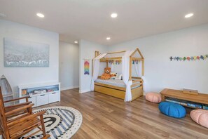 3 chambres, lit parapluie, Wi-Fi, draps fournis