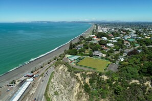 Exterior - Bluff Hill Lighthouse B&B (Napier)