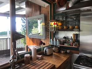 Refrigerador, microondas, lavavajillas, cafetera expreso
