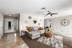 スマートテレビ、卓球台